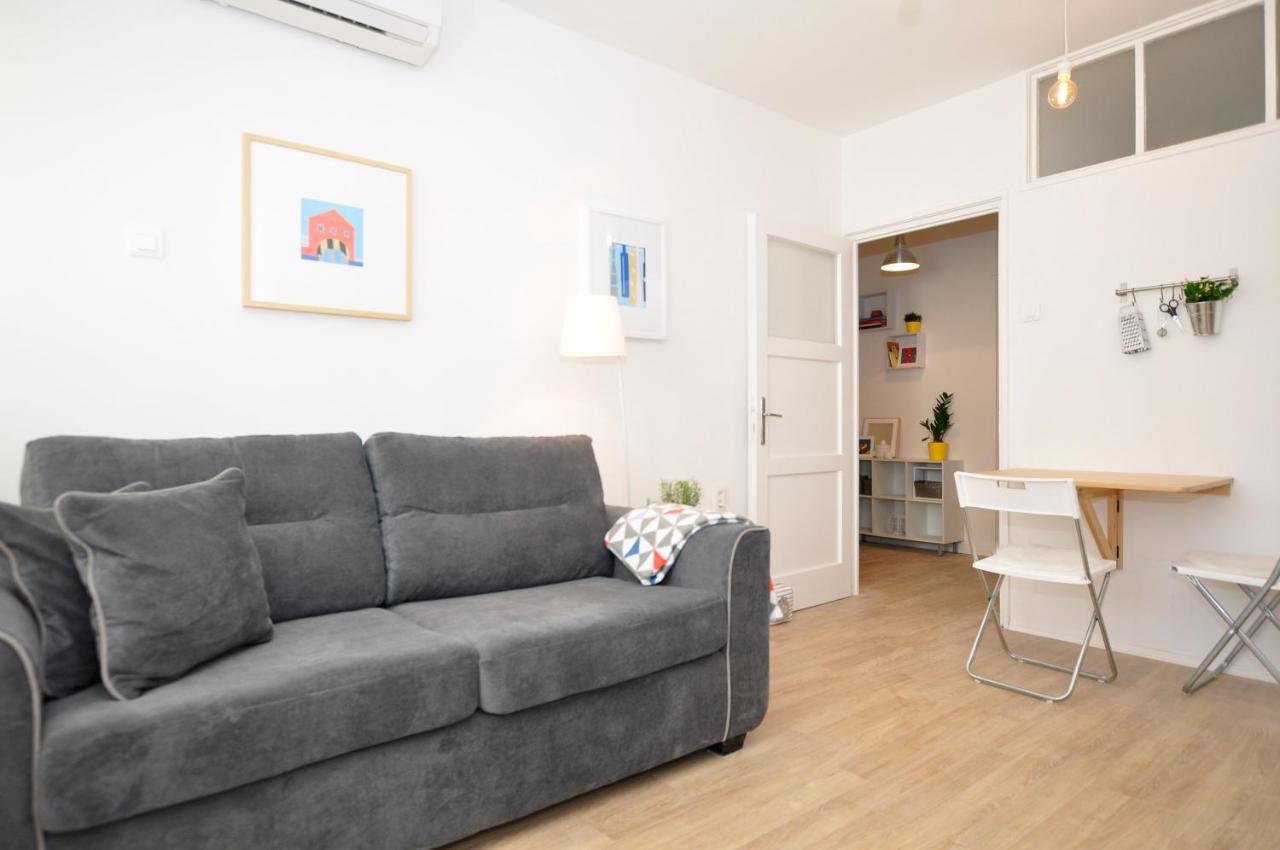 Room & Studio In The Centre Split Exterior photo